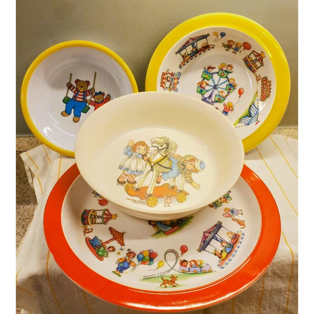 VTG Lot 4 Melamine Kids Dishes Oneida Raggedy Ann Marika Bears Tivoli Carnival